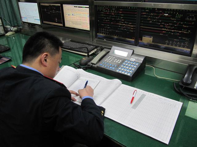 “太阳成集团tyc7111cc”索帅发狠话!重点培养拉什福德,将来能和凯恩比高低(图1) 太阳成集团tyc7111cc