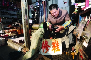 太阳成集团tyc7111cc:陈楚生脍炙人口热单《一夜》即将正式发行 7月5日带你回到难忘的《一夜》(图1) 太阳成集团tyc7111cc