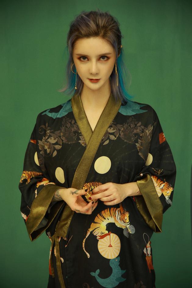 文祥首度发行新歌《我不是周润发》DJ版同步发行_太阳成集团tyc7111cc(图3) 太阳成集团tyc7111cc