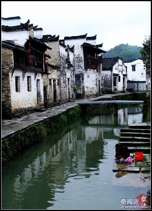 【太阳成集团tyc7111cc】25日乌兰图雅“花开四季”演唱会在邯郸完美收官(图3) 太阳成集团tyc7111cc