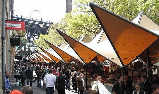 曼城躺着赚钱!丹尼斯-为曼城每月带来80万收入|太阳成集团tyc7111cc(图4) 太阳成集团tyc7111cc